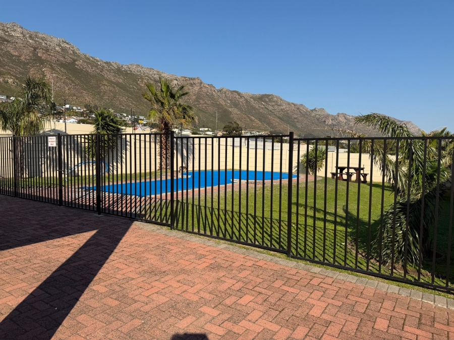 2 Bedroom Property for Sale in Anchorage Park Western Cape